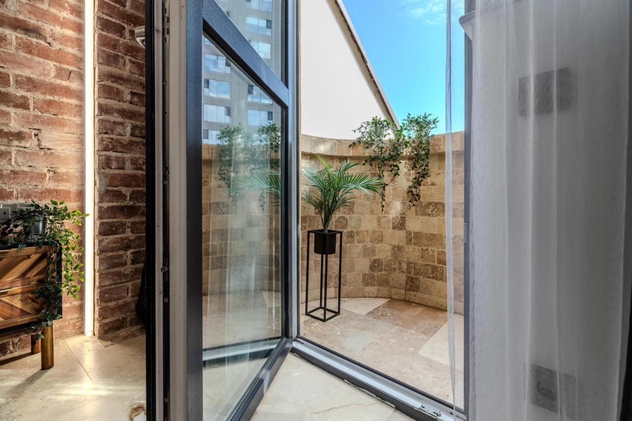 Luxury Living: Smart 2Br Apartment At Unirii Square Bucarest Extérieur photo